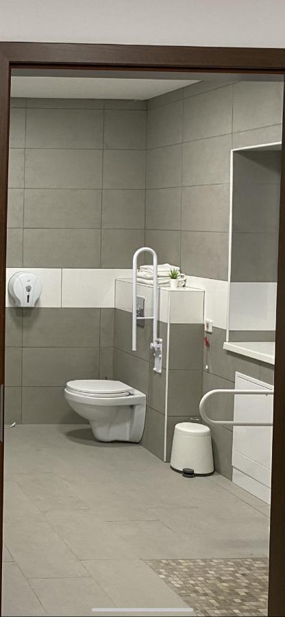 Appartement Sulyom Panzio à Tiszafüred Extérieur photo